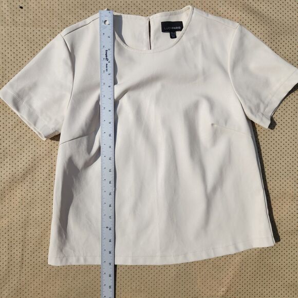 $129 Lucy Paris Women White Faux Leather Short-Sleeve Blouse Top T-Shirt Size XS - Picture 15 of 16